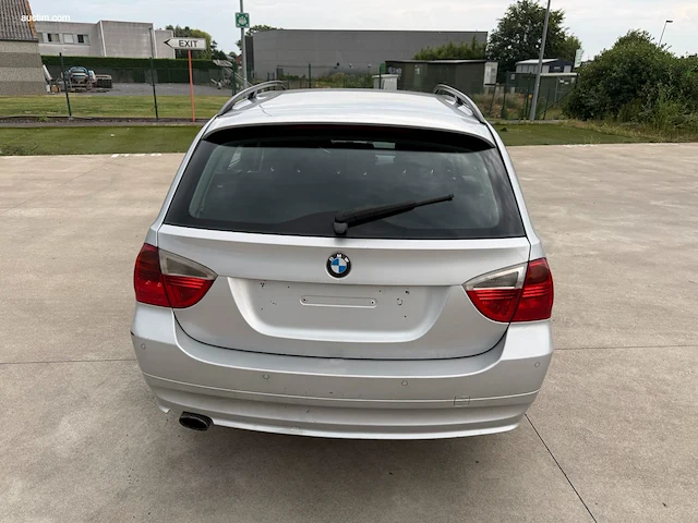 Bmw 318 2008 - afbeelding 2 van  18