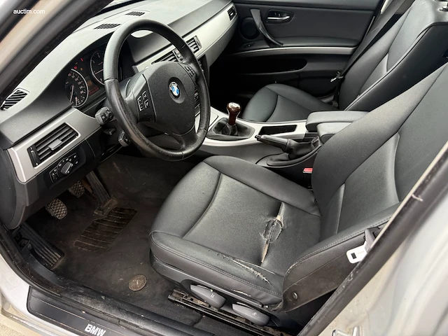 Bmw 318 2008 - afbeelding 8 van  18