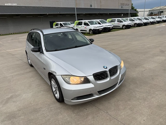 Bmw 318 2008 - afbeelding 11 van  18