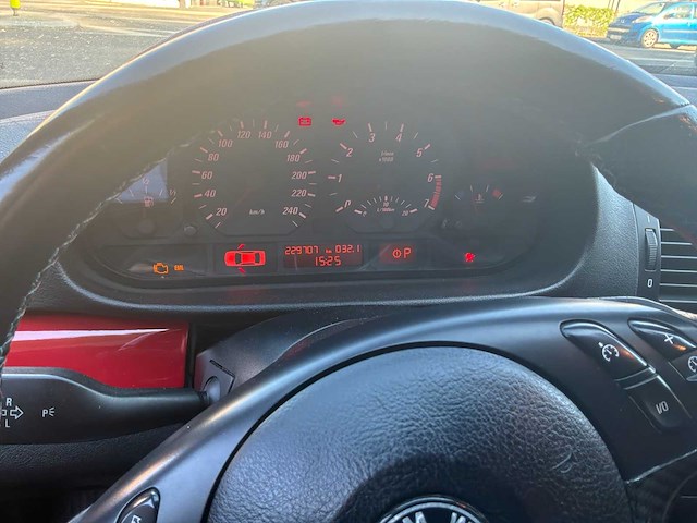 Bmw 318 auto 2001 - afbeelding 49 van  55