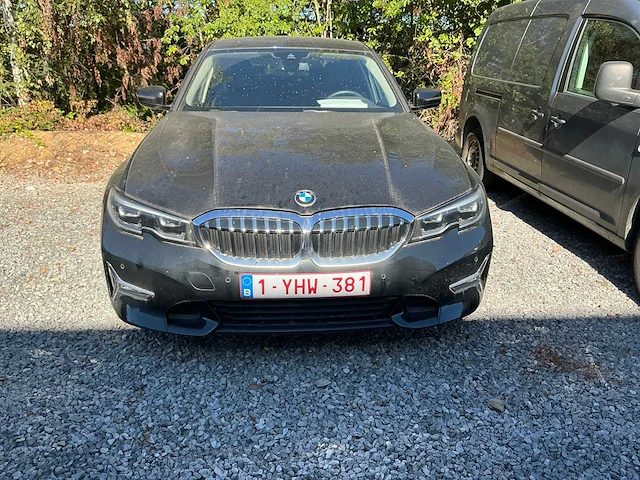 Bmw 318d personenauto - afbeelding 10 van  17