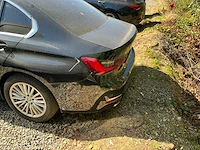 Bmw 318d personenauto - afbeelding 16 van  17