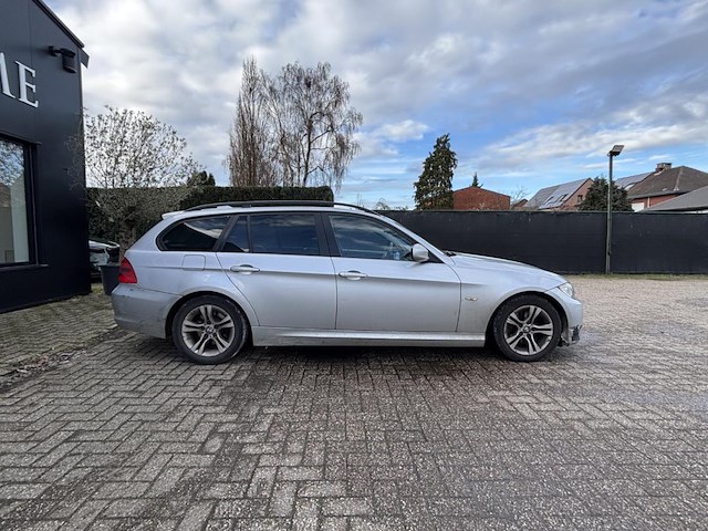 Bmw 318d touring, 2008 - afbeelding 34 van  53