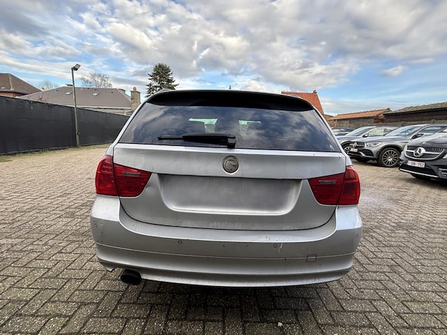 Bmw 318d touring, 2008 - afbeelding 50 van  53