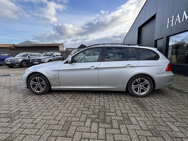 Bmw 318d touring, 2008 - afbeelding 52 van  53