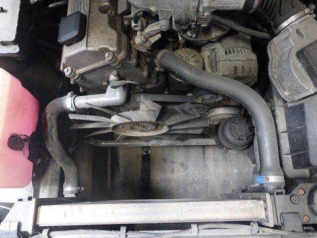 Bmw 318d - afbeelding 7 van  10