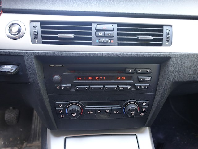 Bmw 318d - afbeelding 11 van  19