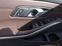 Bmw 318d - afbeelding 11 van  19