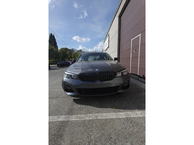 Bmw 318d - afbeelding 13 van  19