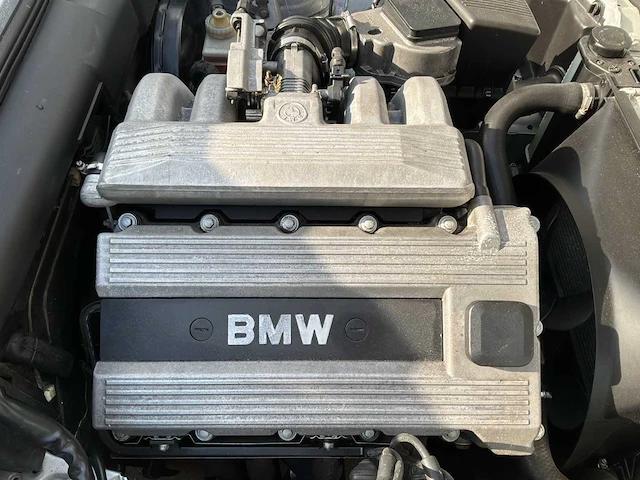 Bmw 318i af91 vintage auto's > 15 - afbeelding 29 van  42