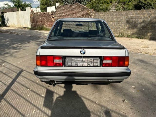 Bmw 318i af91 vintage auto's > 15 - afbeelding 34 van  42