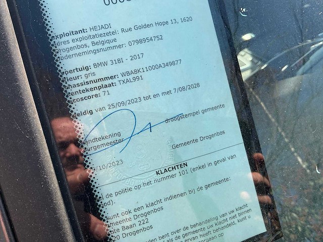 Bmw 318i personenauto - afbeelding 4 van  9