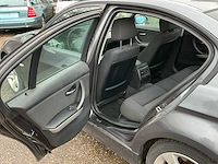 Bmw 318i personenauto - afbeelding 10 van  42