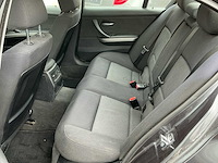 Bmw 318i personenauto - afbeelding 11 van  42