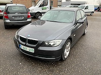 Bmw 318i personenauto - afbeelding 1 van  42