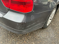 Bmw 318i personenauto - afbeelding 26 van  42