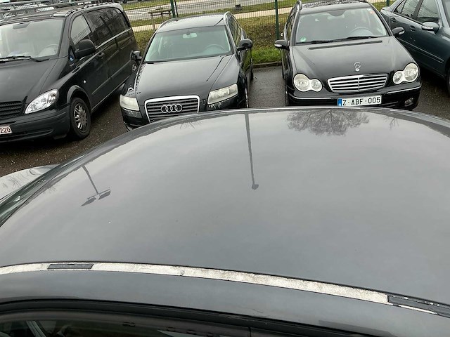 Bmw 318i personenauto - afbeelding 30 van  42