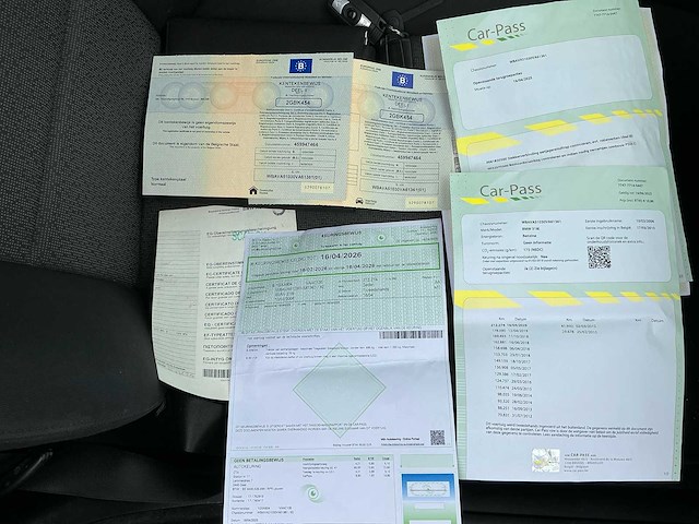 Bmw 318i personenauto - afbeelding 33 van  42