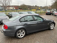 Bmw 318i personenauto - afbeelding 39 van  42