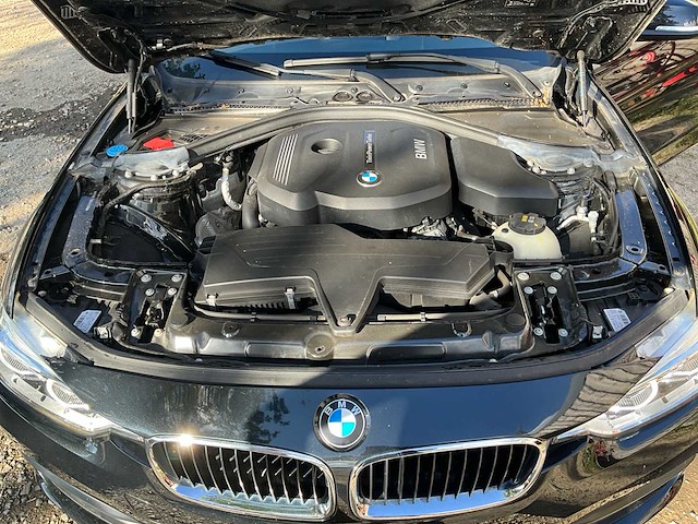 Bmw 318i sedan 2017 - afbeelding 22 van  45