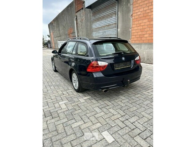 Bmw 318i - afbeelding 2 van  15