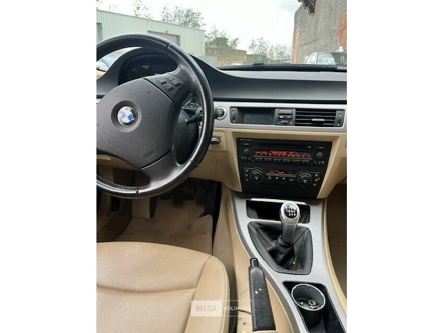 Bmw 318i - afbeelding 7 van  15
