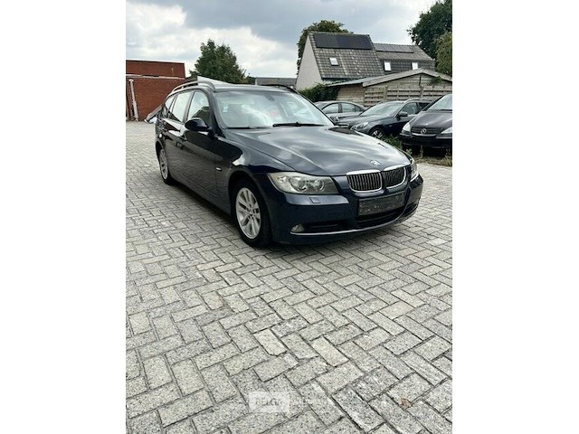 Bmw 318i - afbeelding 14 van  15