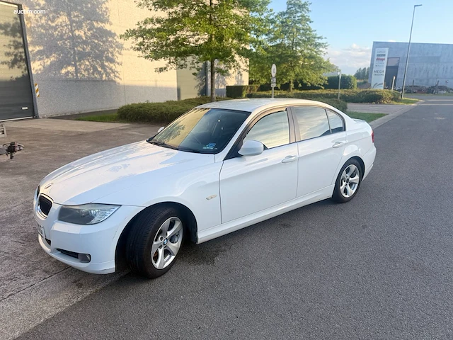 Bmw 320 d 2010 - afbeelding 1 van  17