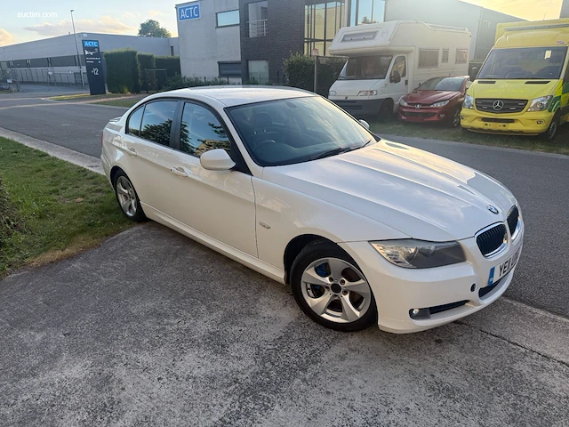 Bmw 320 d 2010 - afbeelding 16 van  17
