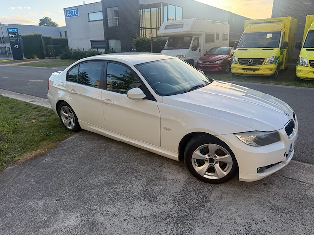 Bmw 320 d 2010 - afbeelding 17 van  17