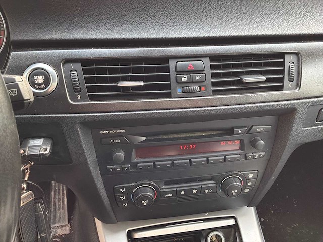 Bmw 320 d 390l auto uit 2006 - afbeelding 14 van  53