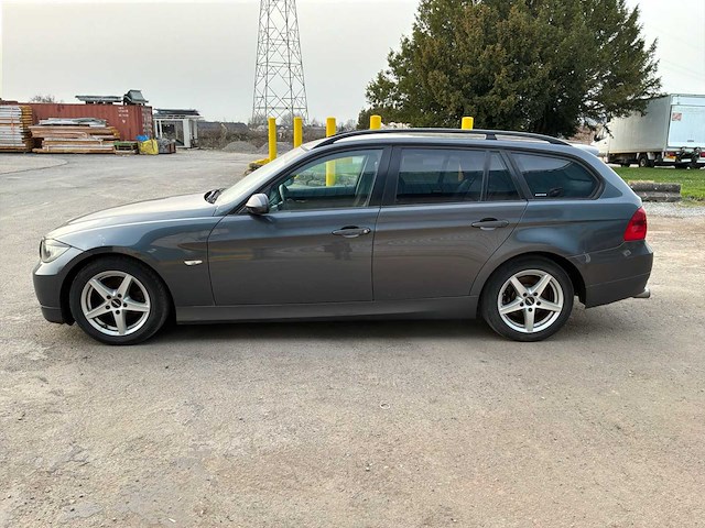Bmw 320 d 390l auto uit 2006 - afbeelding 12 van  53