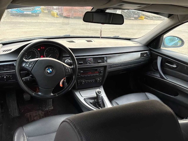 Bmw 320 d 390l auto uit 2006 - afbeelding 25 van  53