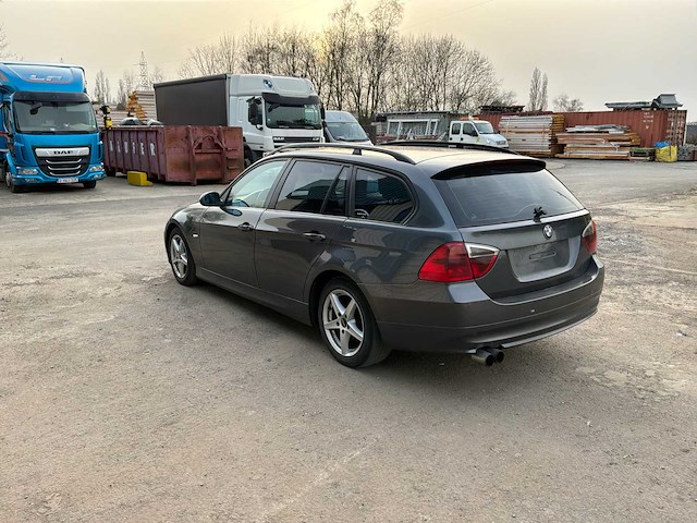 Bmw 320 d 390l auto uit 2006 - afbeelding 23 van  53