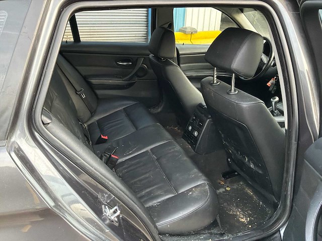 Bmw 320 d 390l auto uit 2006 - afbeelding 35 van  53