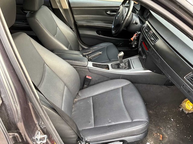 Bmw 320 d 390l auto uit 2006 - afbeelding 38 van  53