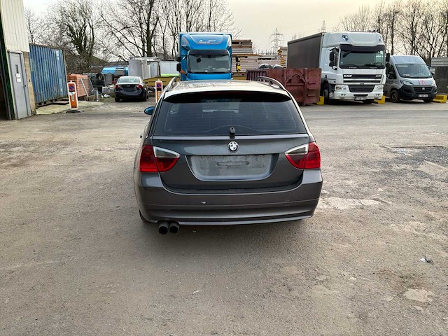 Bmw 320 d 390l auto uit 2006 - afbeelding 34 van  53