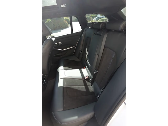 Bmw 320 d - afbeelding 14 van  24