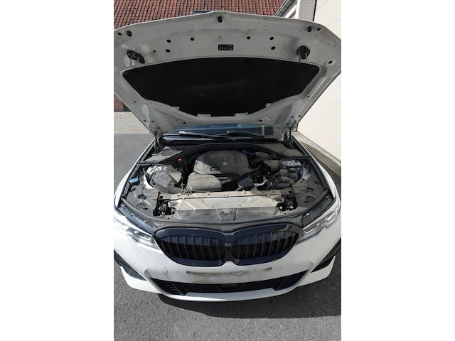 Bmw 320 d - afbeelding 19 van  24