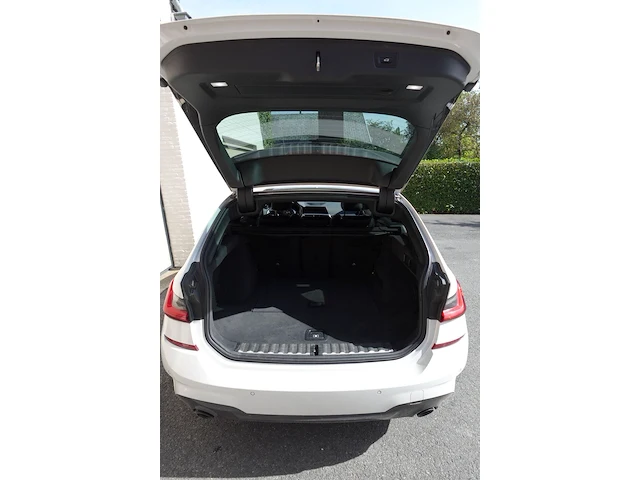 Bmw 320 d - afbeelding 23 van  24