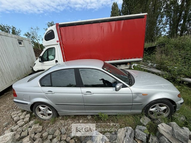 Bmw 320d personenwagen. enkel voor vergunninghouders en erkende centra voor verschrotting - afbeelding 2 van  13