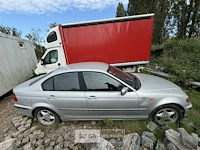Bmw 320d personenwagen. enkel voor vergunninghouders en erkende centra voor verschrotting - afbeelding 2 van  13