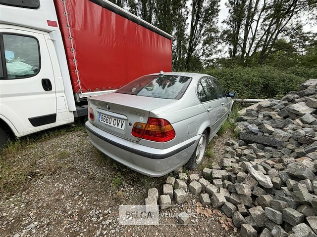 Bmw 320d personenwagen. enkel voor vergunninghouders en erkende centra voor verschrotting - afbeelding 3 van  13