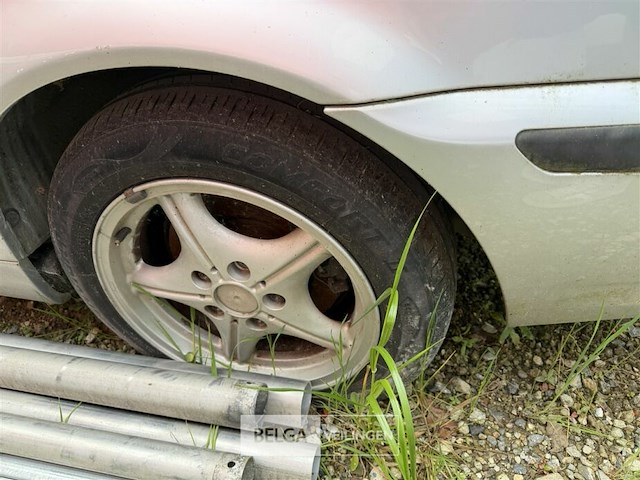 Bmw 320d personenwagen. enkel voor vergunninghouders en erkende centra voor verschrotting - afbeelding 9 van  13