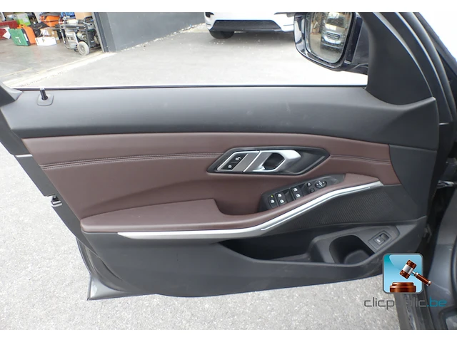 Bmw 320d - afbeelding 16 van  38