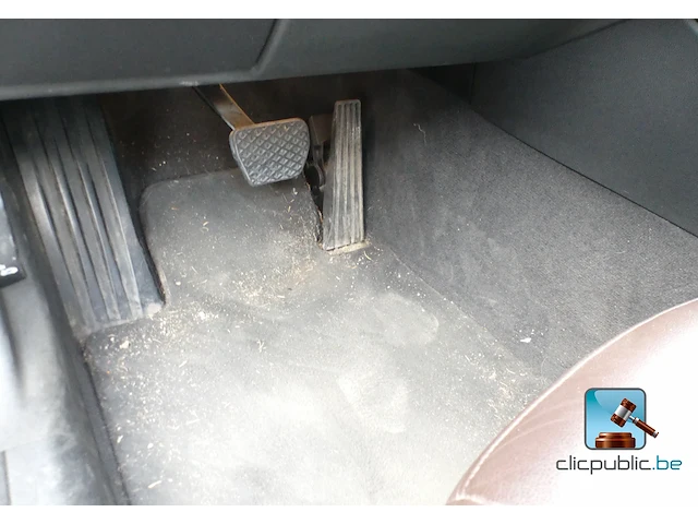 Bmw 320d - afbeelding 21 van  38
