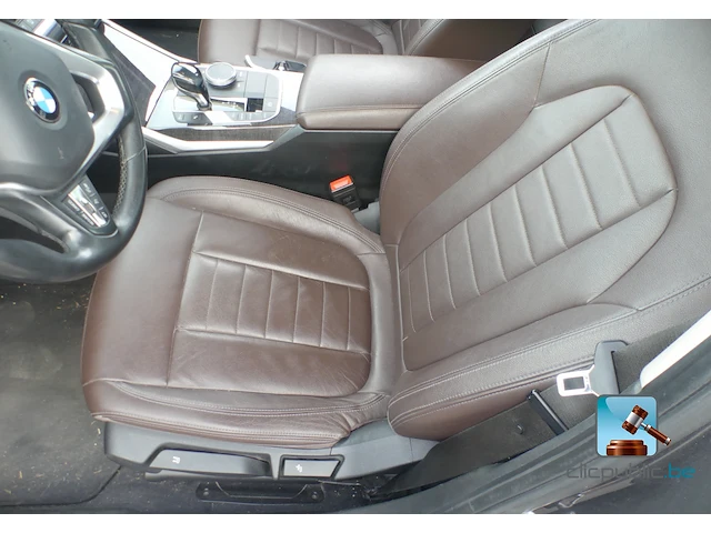 Bmw 320d - afbeelding 22 van  38