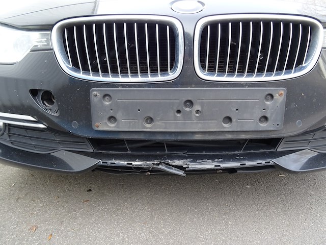 Bmw 320d - afbeelding 18 van  26