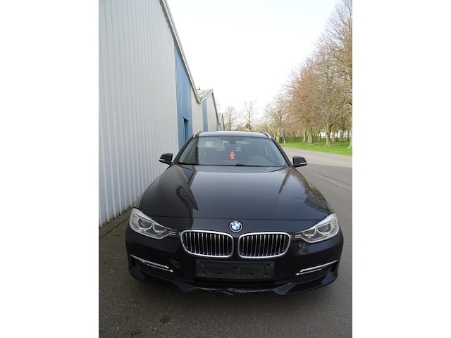 Bmw 320d - afbeelding 12 van  26
