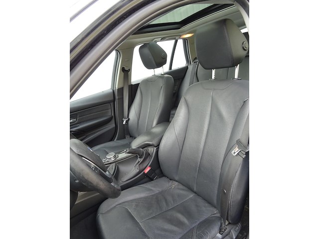 Bmw 320d - afbeelding 23 van  26